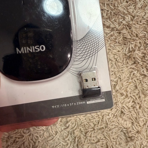NIB 1 MINISO Wireless Mouse - Picture 3 of 6